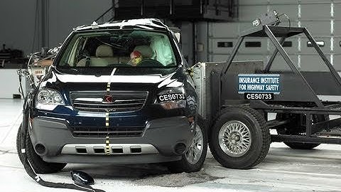 2008 Saturn VUE side IIHS crash test