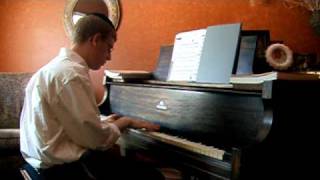 2006 Nachum Stregevsky Plays Piano At The Yasgurs House