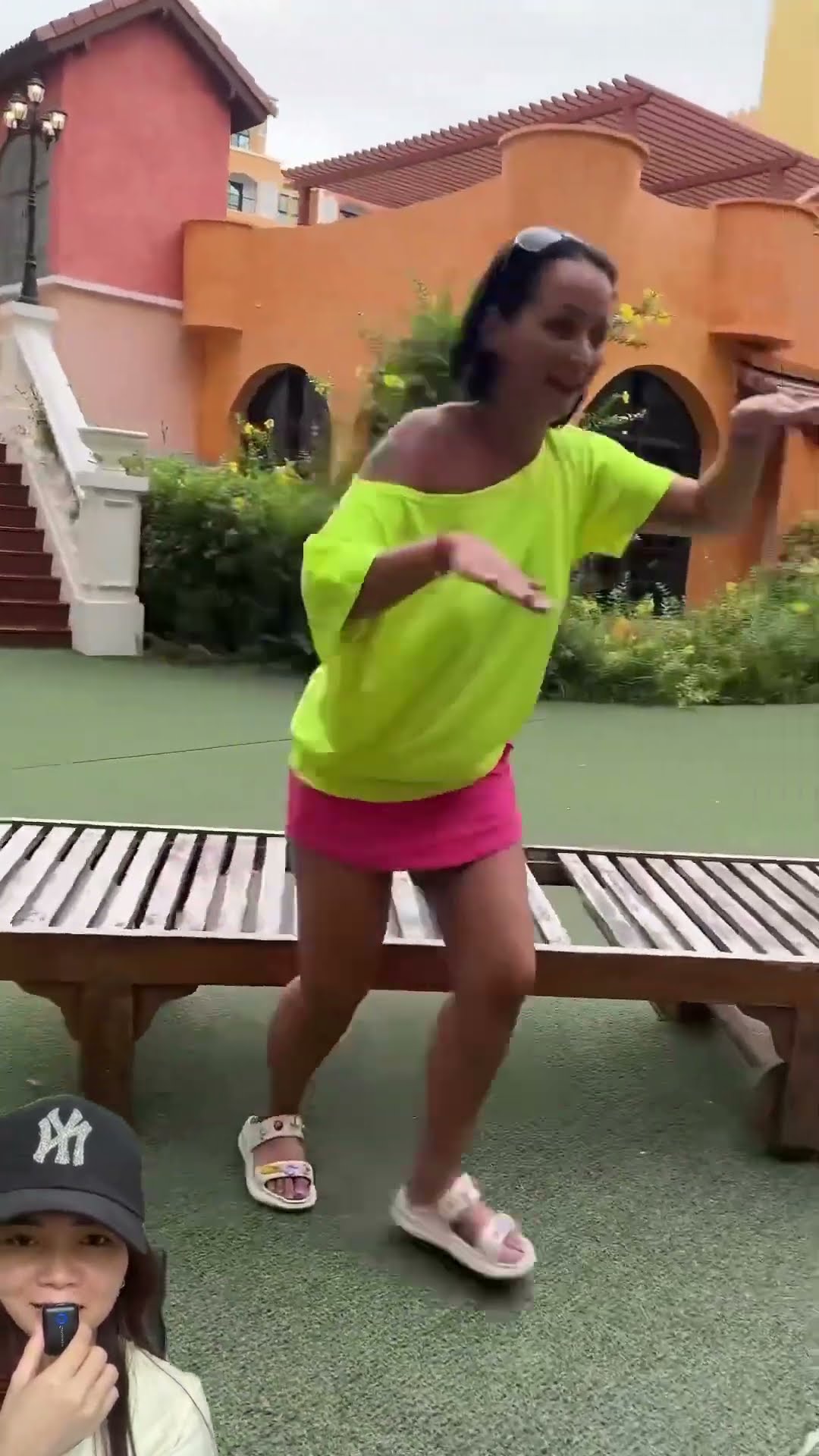 Ukur tinggi kakak adek jangan salah ⁉️