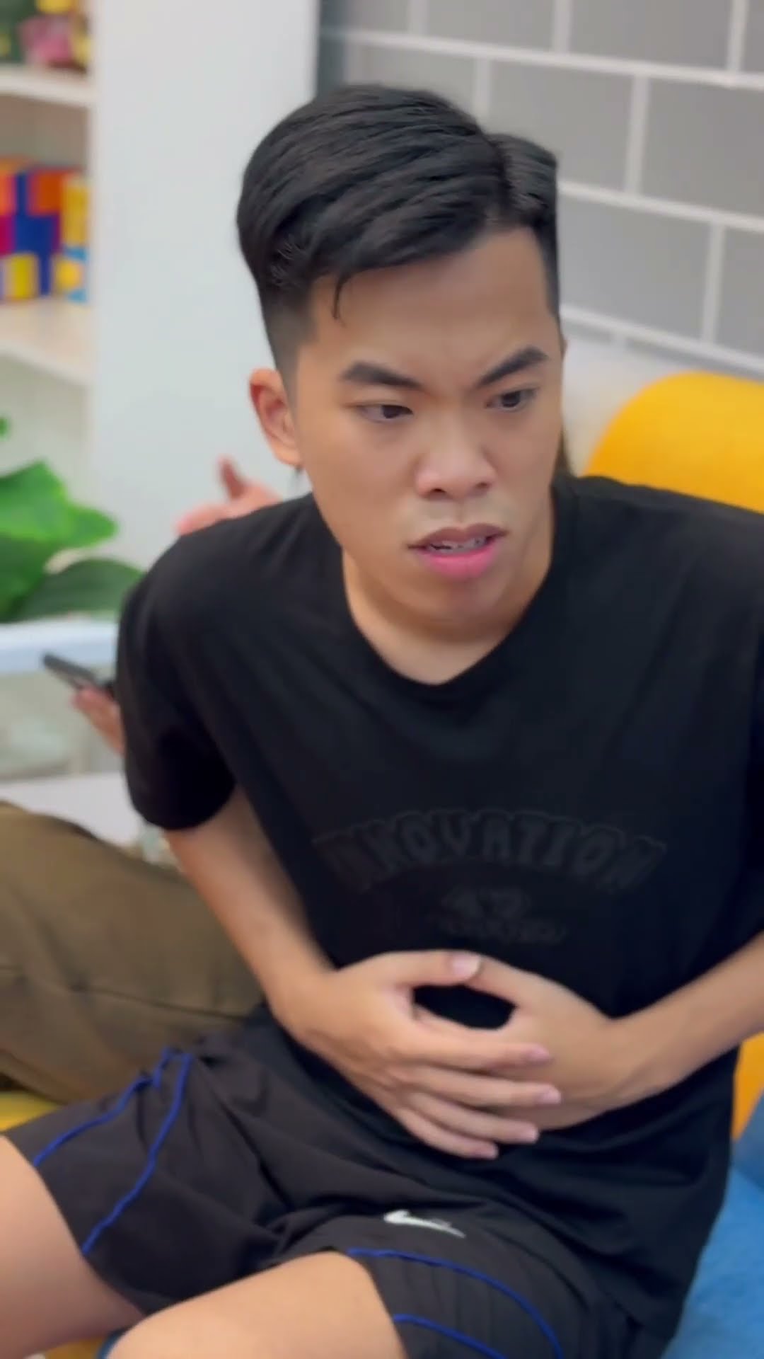 LNS - Không thể chậm trễ hơn nữa || The guy farted to the tune ? #shorts