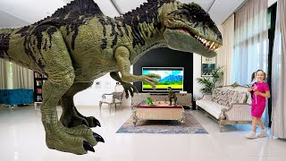 Real life dinosaur toys