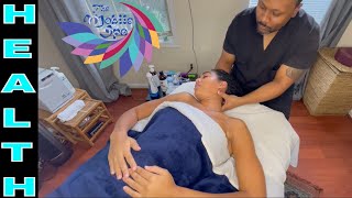 How to do massage techniques for the neck, shoulders, and arms. screenshot 2