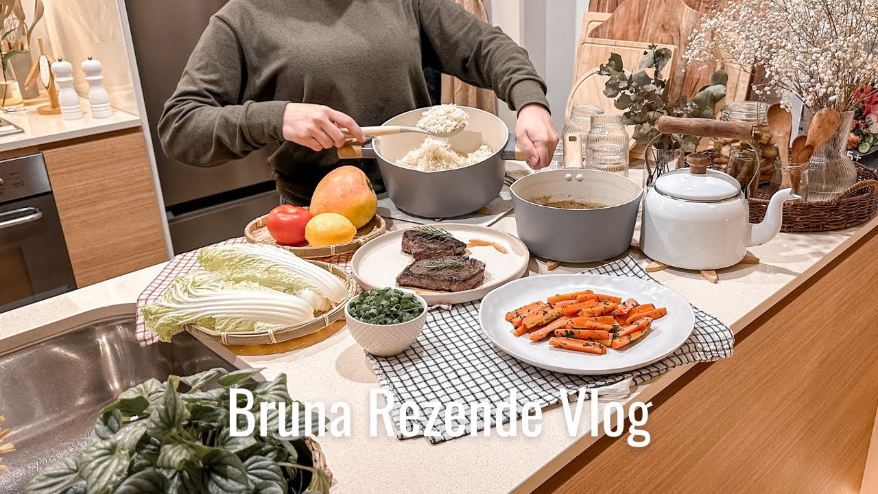 4h DA MANHÃ | O dia de uma dona de casa desde acordar até dormir. Cozinhar, limpar e plantar.