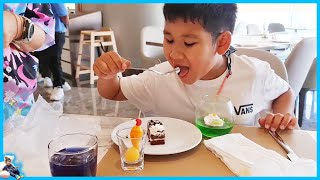 น้องบีมลูกแม่บี | กินอาหารกลางวันที่ Space Pattaya