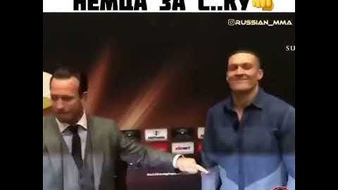 Усик наказал немца за с*ку