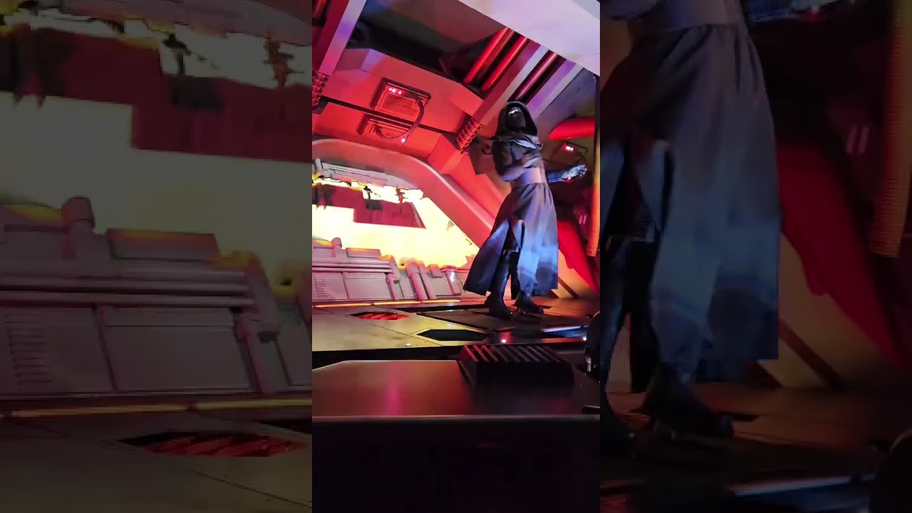 Star war at Disneyland #starwars #disney #disneyland #universalstudios #kids #enjoy #viral 