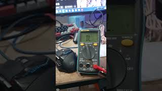 Probando continuidad de puntas de tester