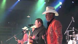 INVASORES DE NUEVO LEON 30 ANIVERSARIO '' EN EL ULTIMO RINCON '' CON OSCAR IVAN '' DE DUELO'' chords