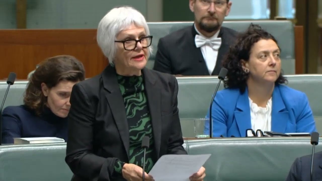 Elizabeth Watson-Brown asks who the Minister is protecting by failing to ban gambling advertisements