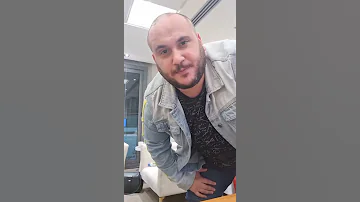 لايڤ احمد بسيونى وهو بيقلد احمد حلمى 
