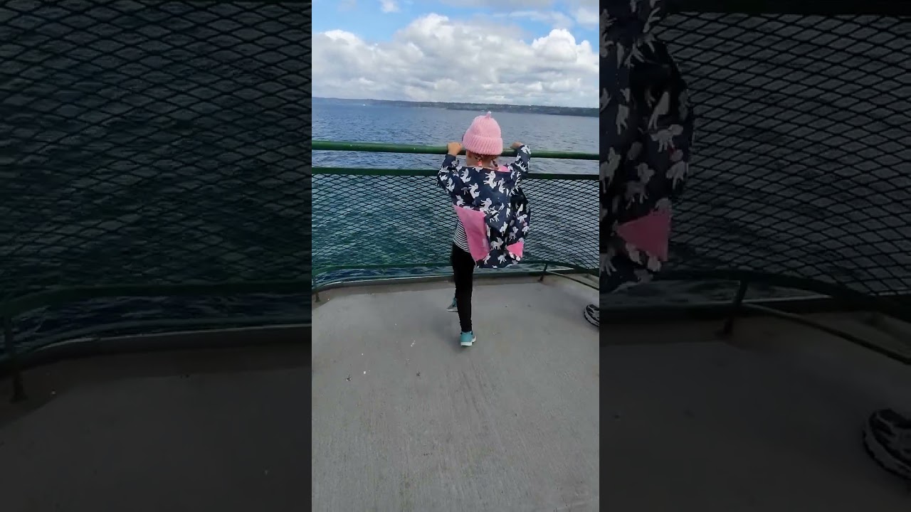 Mai Playing Pirate & Dancing 2 (Kingston to Edmonds Ferry)