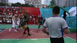 Doug Anderson Catches A Very Rare Dunk With Court Kingz In China