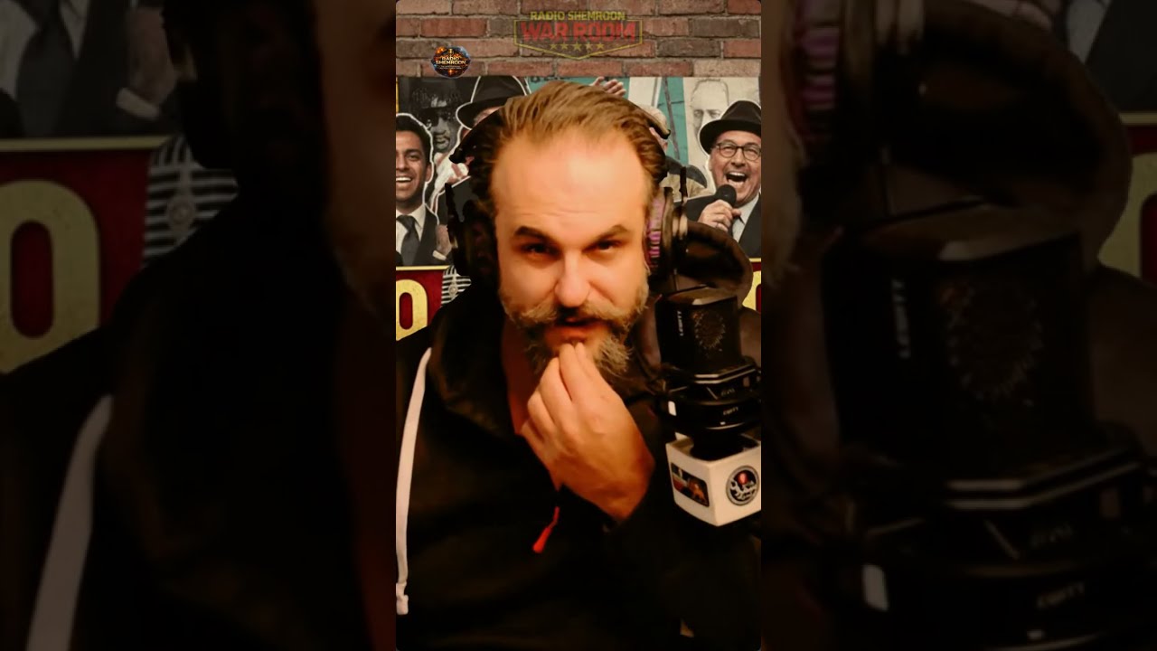 کنفرانس خبری رضاشاه دوم 📱