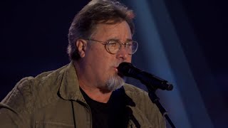 Vince Gill and Luke Combs Perform 'One More Last Chance' - CMA Fest 2023 Resimi