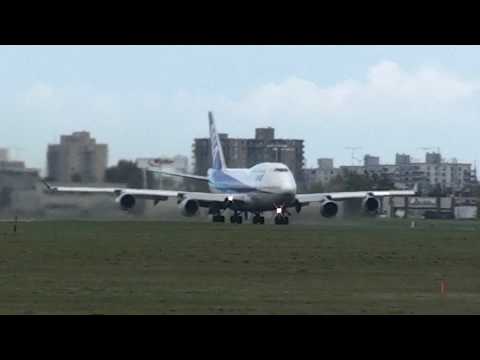 ANA Departing YUL on runway 24R