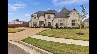 COME INSIDE THIS BEAUTIFUL HOME IN OLIVE BRANCH, MS