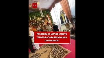 Pengendara Motor Wanita Terobos Acara Pernikahan di Ponorogo, Viral di Media Sosial