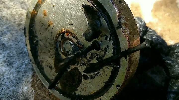 pesca magnética num poço abandonado