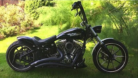 Harley Davidson Breakout Sound (Andy from Ukraine)