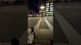 Only in NYC: DJ Spins, Strangers Groove 🔥 | ViralByClip