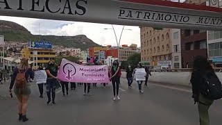 ZAC: MUJERES PRO-VIDA BLINDAN CATEDRAL DE ZACATECAS CONTRA MARCHA FEMINISTA… LAS DEJAN ESPERANDO