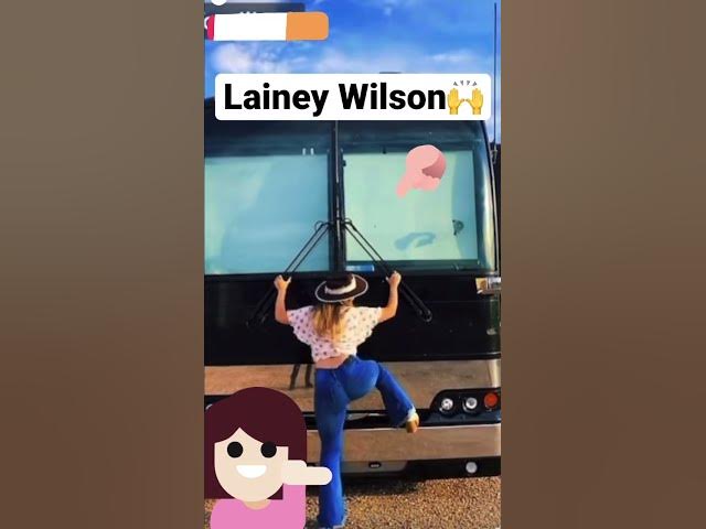 Lainey Wilson being BAD😈👀 #shorts #laineywilson
