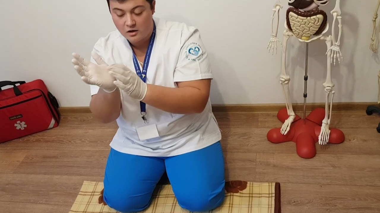 Video   Prim ajutor - Școala Postliceală Sanitară ”Carol Davila”