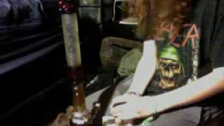 agrim420's hashbean 420 tribute bong rip