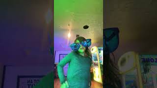 Like auger on my tongue 👅