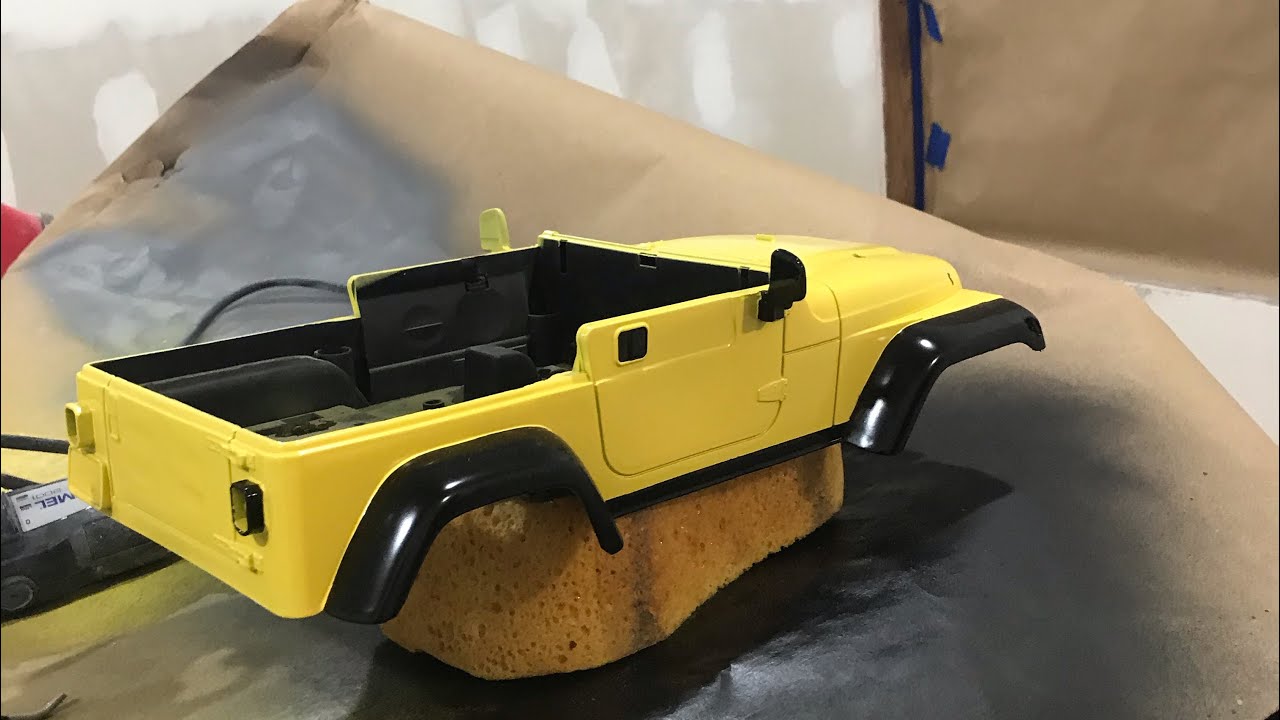 1:10 Jeep Wrangler RC CRAWLER painting the body - YouTube