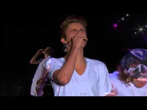 Justin Bieber "UP" LIVE Zocalo México City 2012
