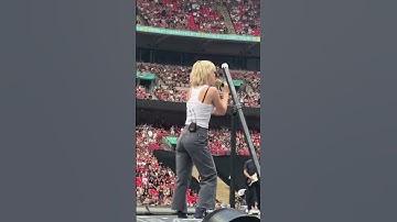 Thumbnail of Burning down the house - Paramore's cover #theerastour