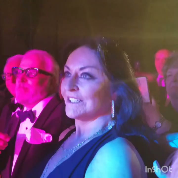Barry sings Words to Linda 11/23/19 Boca