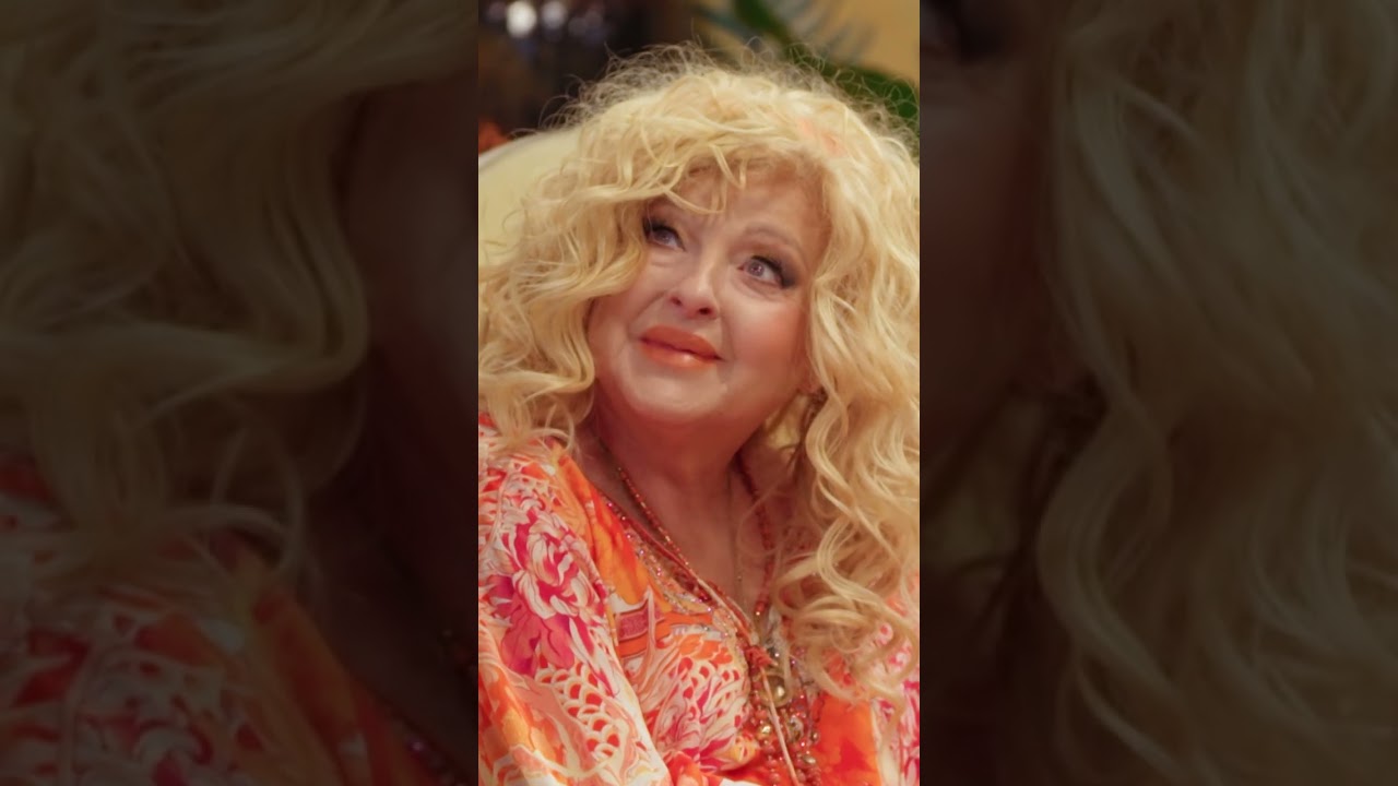 TA JEDNA CIOTKA PRZEKAZAŁA KORONĘ #shorts | Magda gotuje Internet