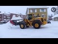 Volvo L110H with flipperbucket Loading & clearing snow ( Multiskopa / Klaffskopa)