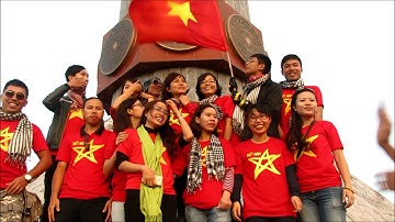 Hát Quốc ca trên cột cờ Lũng Cú