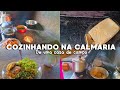 COZINHANDO NA CALMARIA DE UMA CASA DE CAMPO