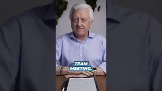 5 Things To Cover In Weekly Team Meetings How To Run A Staff Meeting Effectively