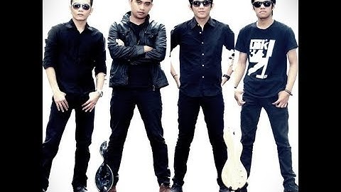DEWI KHAYALAN by DAUN BAND lirik
