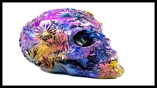 Resin Art Skull using Chameleon Nail Powders and Gold Leaf Flakes. I AM IN LOVE with This Piece