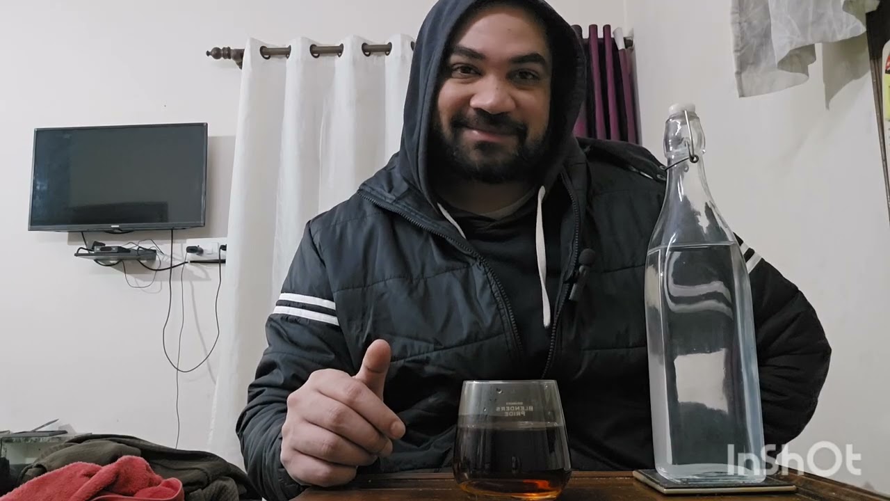 COMMANDER N CHEIF RUM REVIEW || BETTER THEN OLD MONK || SMOOTH VANNILA TASTE || DARK RUM 