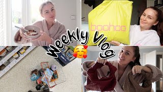 WEEKLY VLOG | BOOHOO HAUL, SMEAR TEST, WARDROBE CLEAR OUT FOR VINTED AND FOOD HAUL