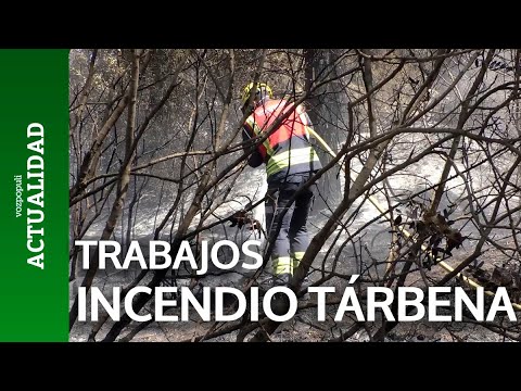Los bomberos trabajan en evitar rebrotes en el incendio de Tàrbena ante posibles cambios de viento