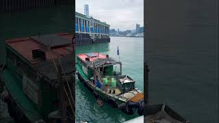 #spotted #boat amazing WORKER #cleaning #hongkong #victoria #harbour #water #clean #environment #yt