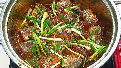 Cách làm CÁ NỤC KHO NƯỚC DỪA đậm đà thơm ngon không bị tanh - Bếp Nhà Hoàng