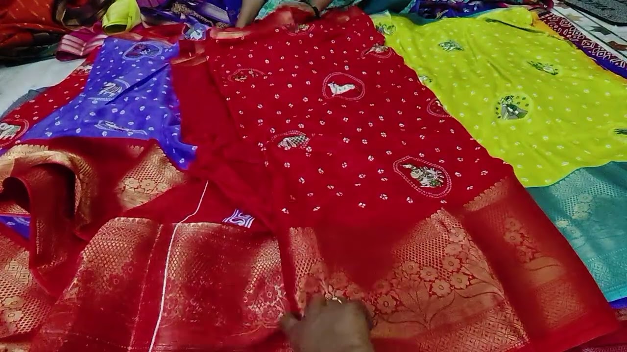 🌹💐Beautiful full saree collection 👌 very low price with free shipping 👉 7075460800