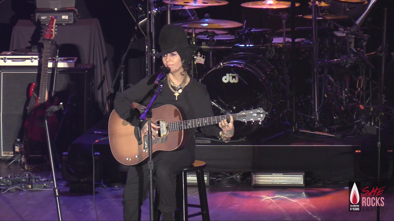 Linda Perry Performs "Beautiful" and "Not My Plan" at the 2020 She Rocks Awards