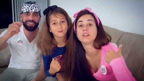 OMG - BLINDFOLD Drawing CHALLENGE! Toledos Life