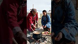 nomadic lifestyle of iran latest video old woman guide young lady how to cook nomadic Pakistani