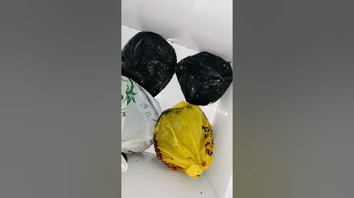 Deep freezer cleaning technique🤞👌 #viralvideo #viralvideo #shorts #trending #household